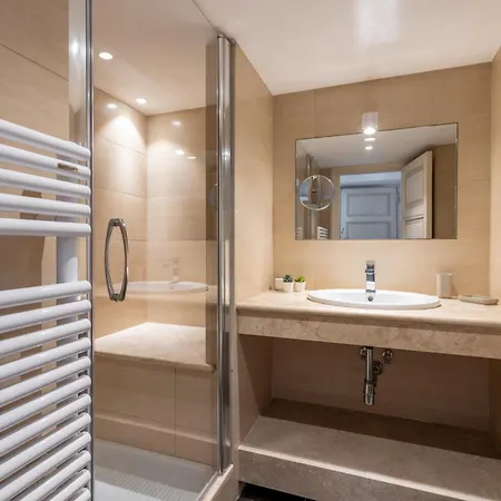 The Rent - One-bedroom Flat In Tritone Area *