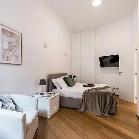 Apartment The Rent - One-bedroom Flat In Tritone Area Rome