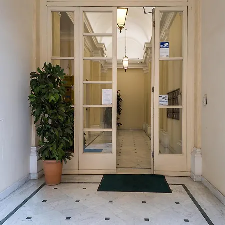 Apartment The Rent - One-bedroom Flat In Tritone Area Rome